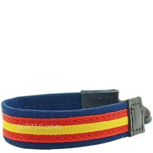Pulsera de tela azul marino con cinta de bandera de España. Hecha a mano en España