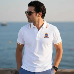 polo patrulla aguila blanco hombre estilo elegante con bandera de España
