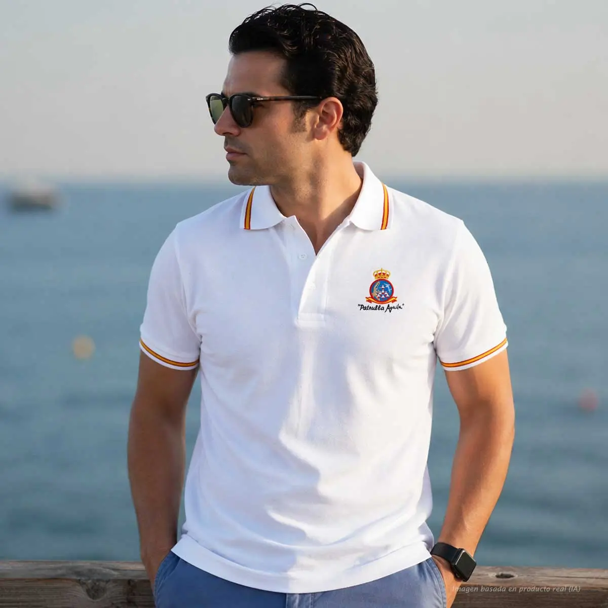 polo patrulla aguila blanco hombre estilo elegante con bandera de España