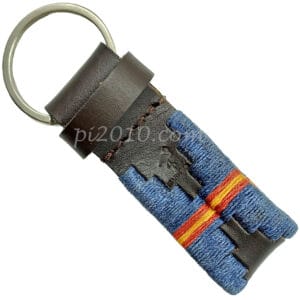 Llavero estilo argentino azul con bordado en hilo azul y bandera de España